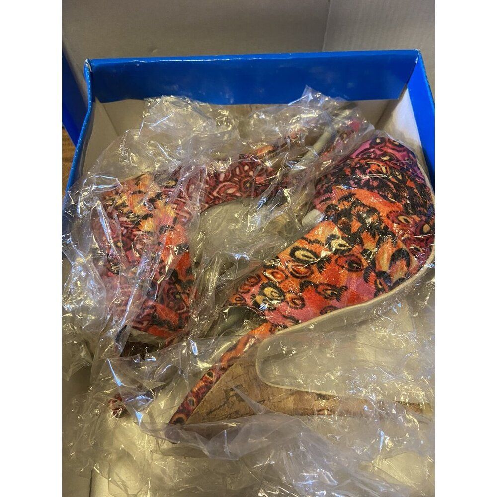 My Delicious Shoes Womans. Dress Shoes Size 7.5 M Multi Color Pink Animal Print - Picture 3 of 3